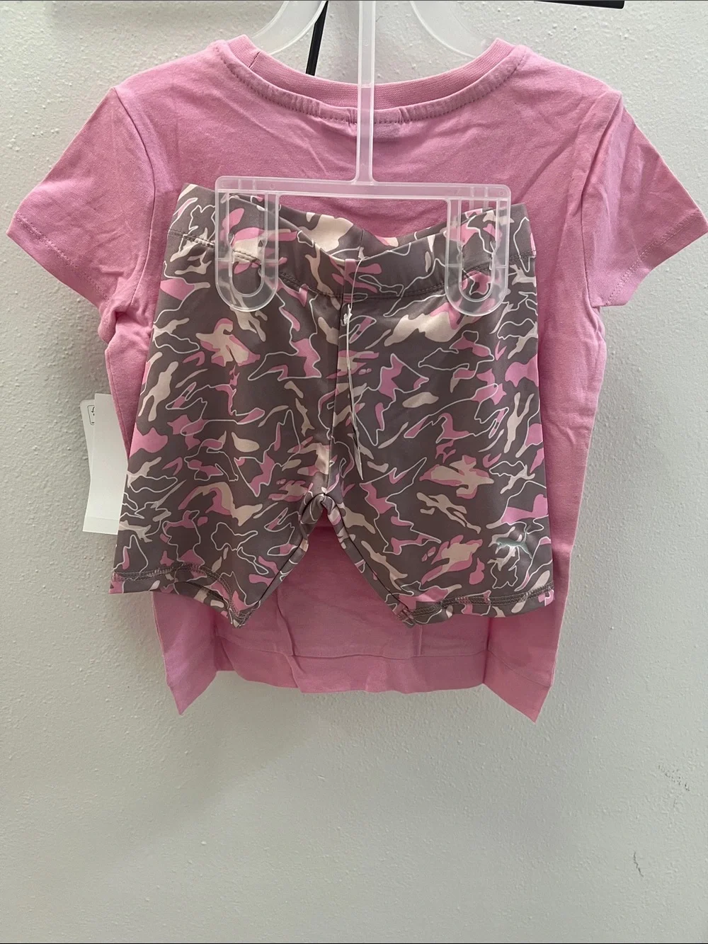 Puma Girls 2 pc Set Bikers Shorts & Tee size 6